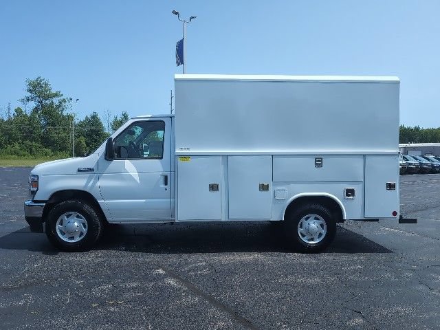 New 2025 Ford E-350 and Econoline 350 Super Duty w/ Power Equipment Group RWD image 2