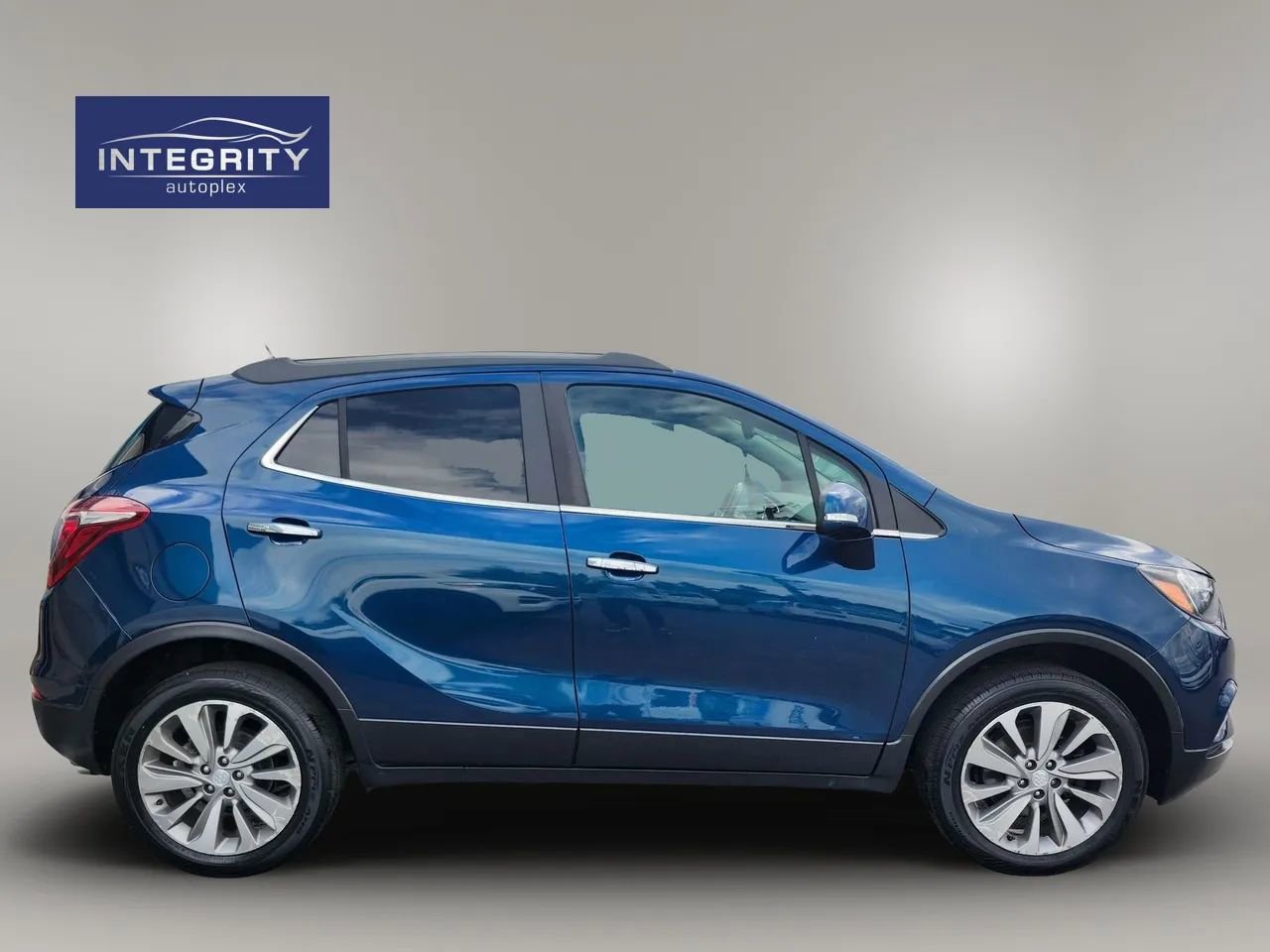Used 2019 Buick Encore Preferred image 2