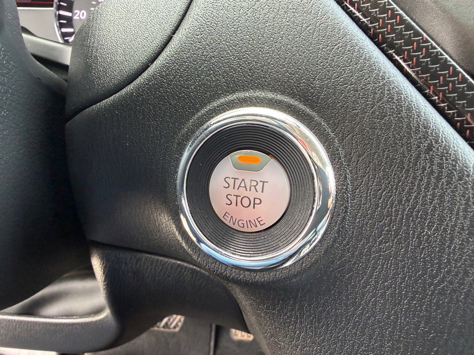 Used 2019 Nissan Pathfinder SL AWD/4WD image 36