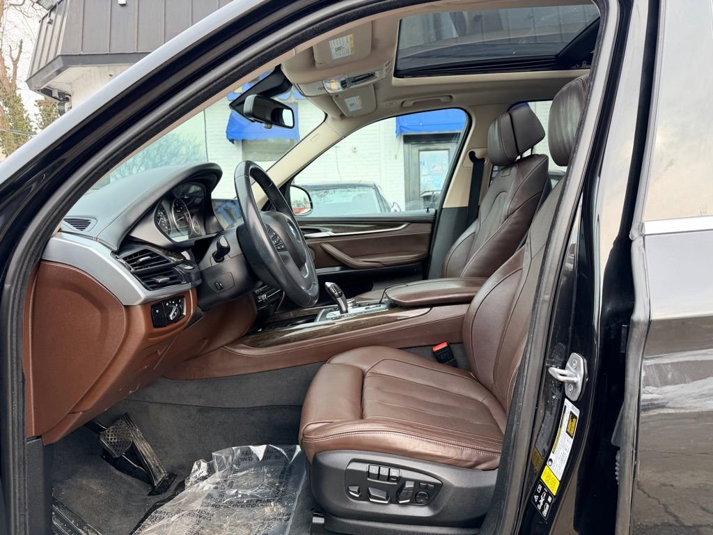 Used 2016 BMW X5 xDrive50i image 10