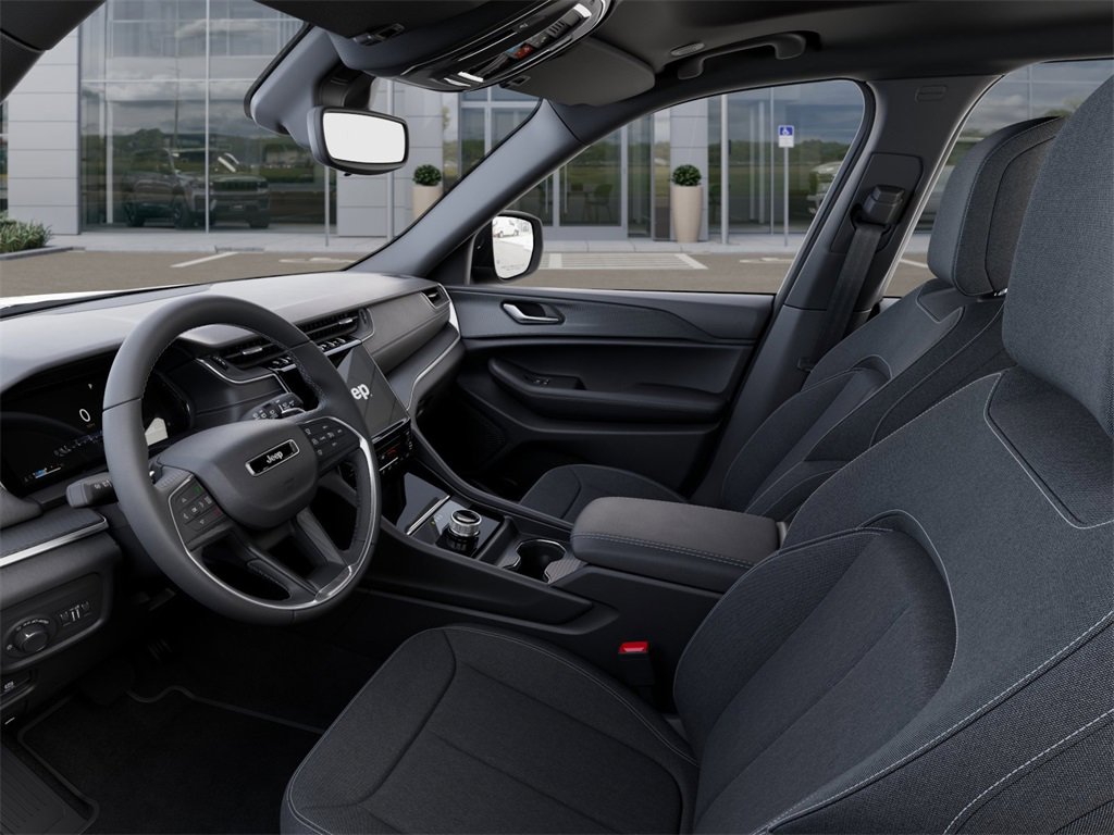 New 2025 Jeep Grand Cherokee L Laredo image 22