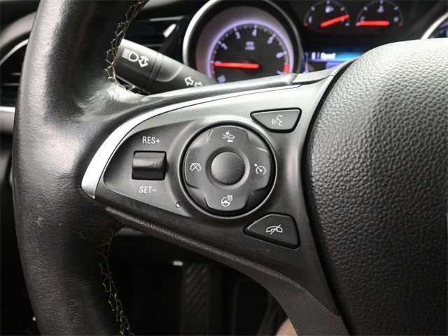 Used 2018 Buick Regal Essence w/ Driver Confidence Package #1 image 15
