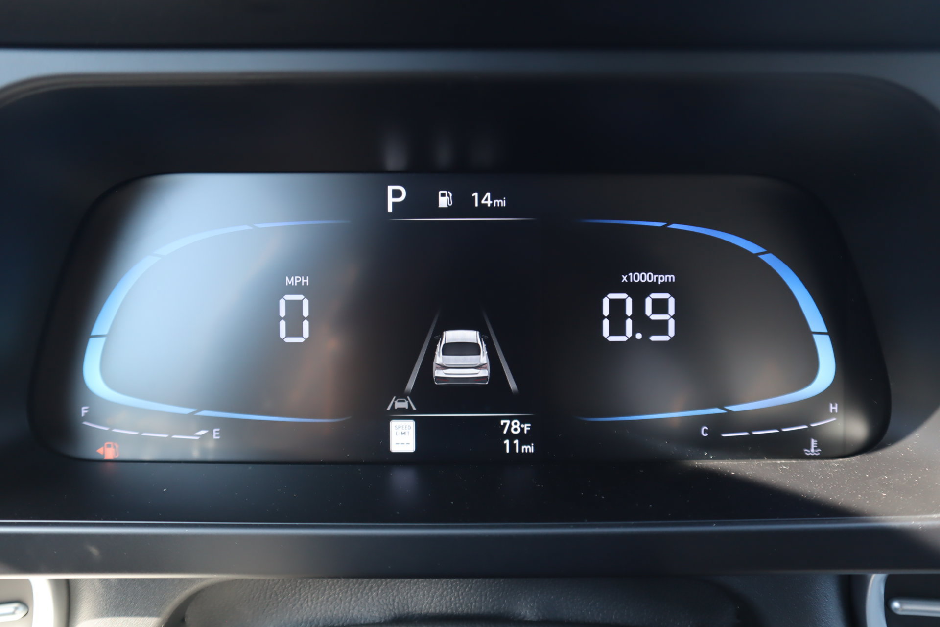 New 2026 Hyundai Elantra SEL Sport FWD image 12