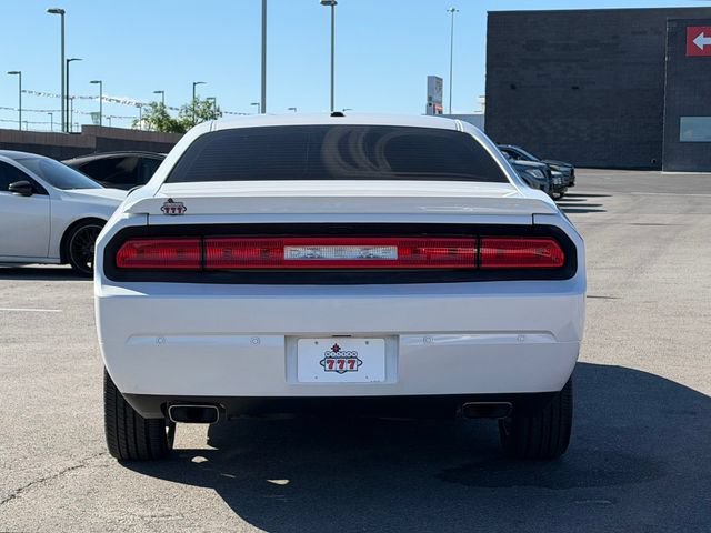Used 2014 Dodge Challenger R/T RWD image 4