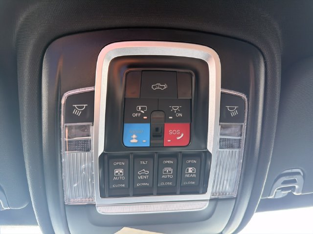 New 2026 RAM 1500 Laramie AWD/4WD image 34