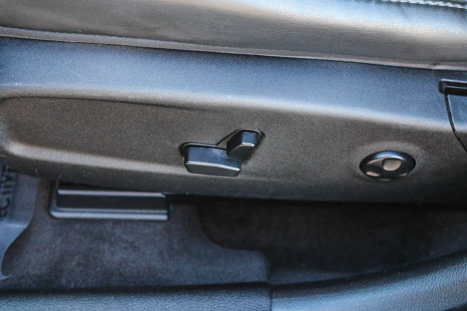 Used 2017 Dodge Charger SXT w/ Plus Group image 22