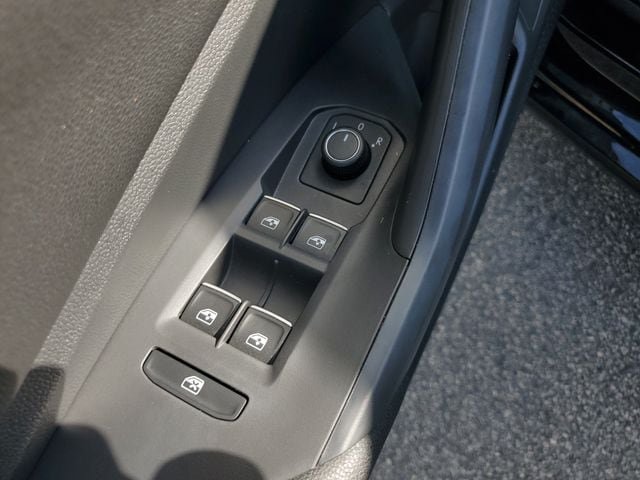 Used 2021 Volkswagen Jetta R-Line FWD image 20