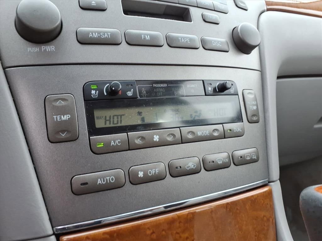 Used 2005 Lexus ES 330 FWD image 12
