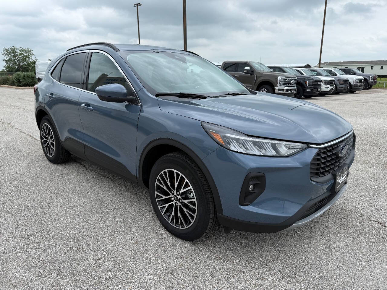 Used 2025 Ford Escape SE FWD image 7