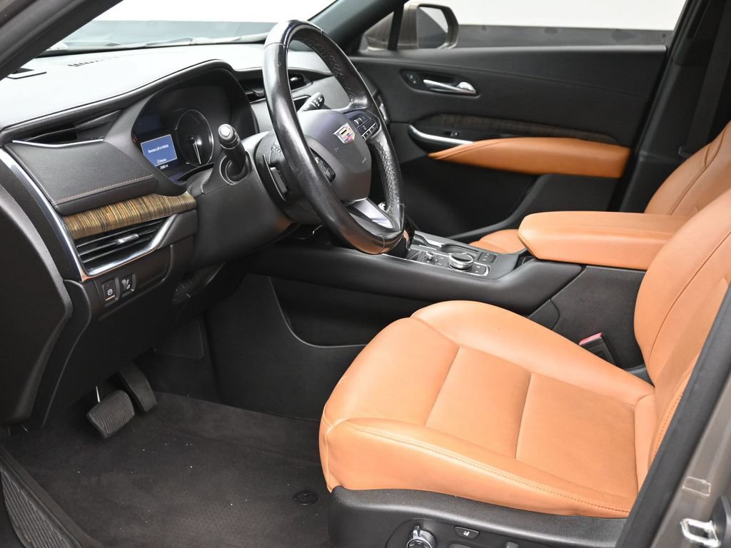 Used 2020 Cadillac XT4 Premium Luxury FWD image 10