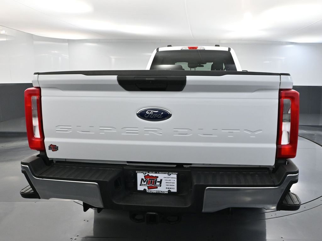 Used 2024 Ford F350 XLT w/ FX4 Off-Road Package image 7