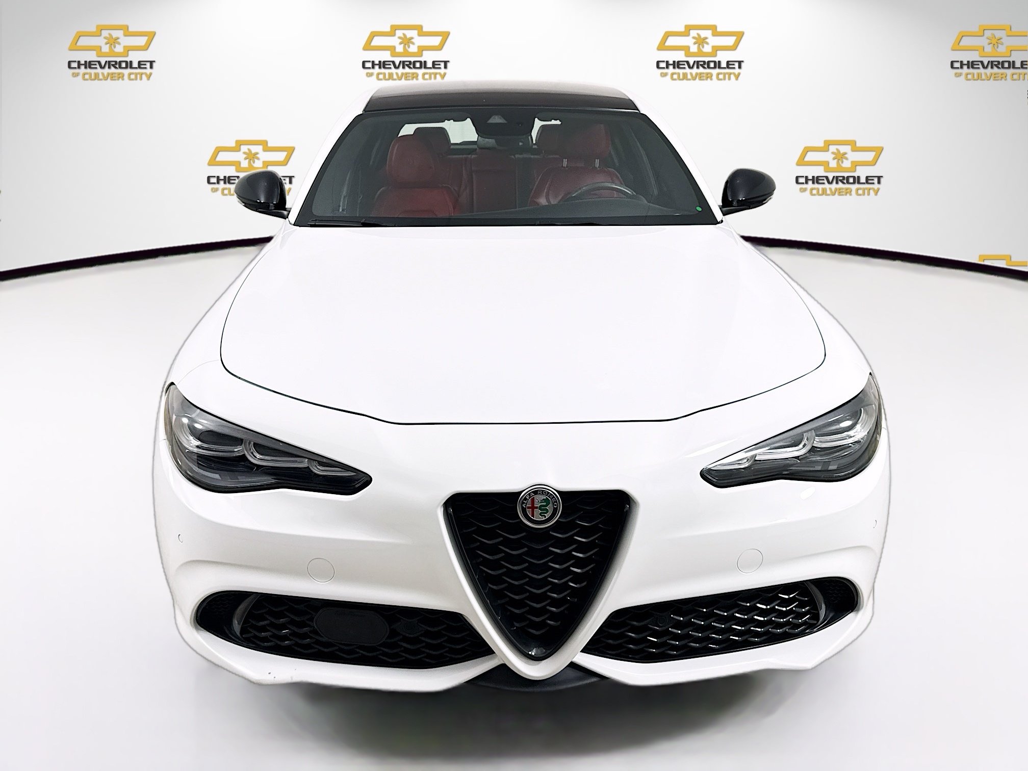 Used 2024 Alfa Romeo Giulia Veloce RWD image 2