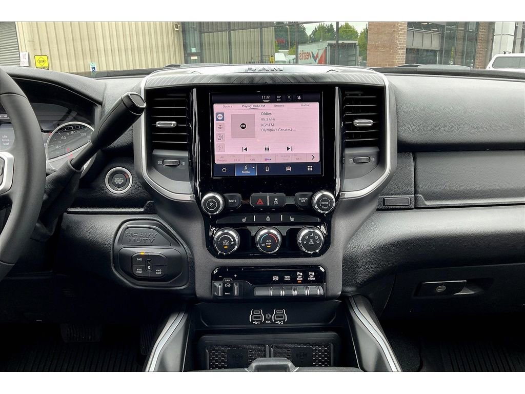 New 2025 RAM 2500 Big Horn AWD/4WD image 7