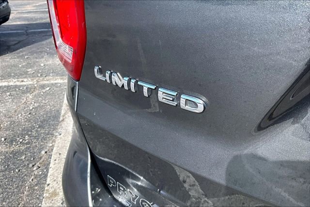 Used 2019 Ford Explorer Limited w/ Class III Trailer Tow Package image 24