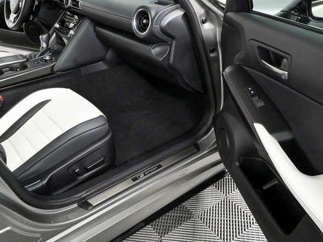 Used 2022 Lexus IS 350 F Sport image 24