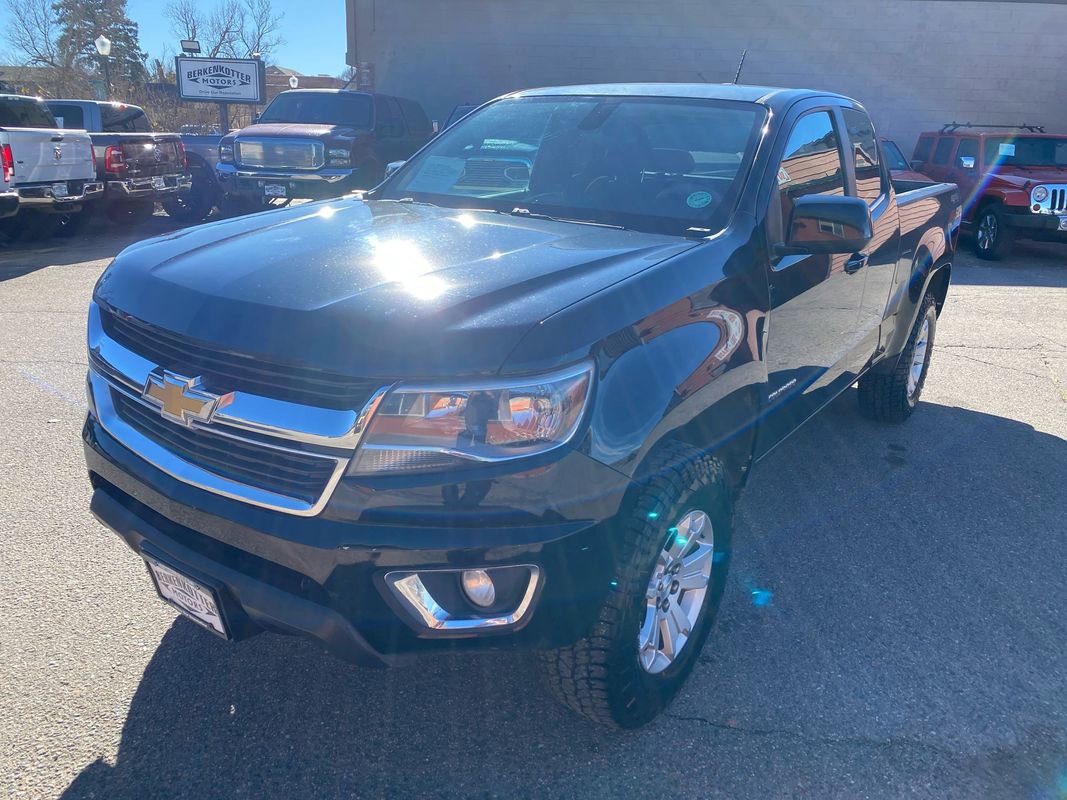 Used 2015 Chevrolet Colorado LT w/ LT Convenience Package image 3