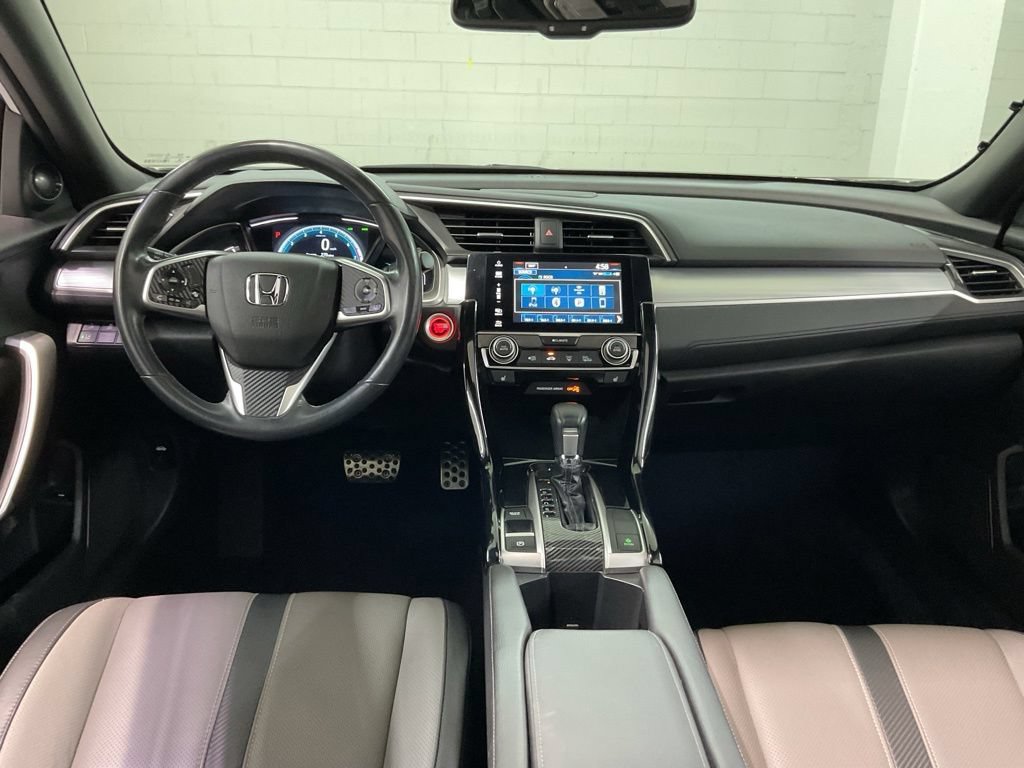 Used 2017 Honda Civic Touring image 7
