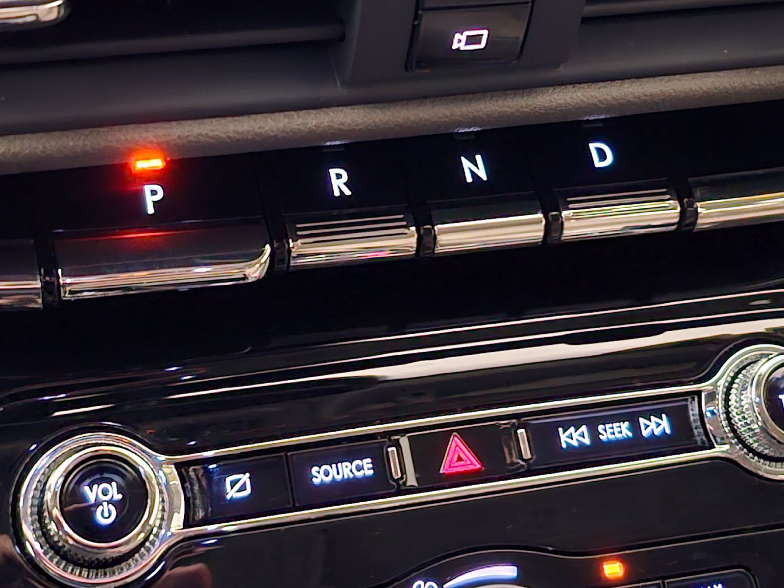 Used 2021 Lincoln Corsair FWD image 14