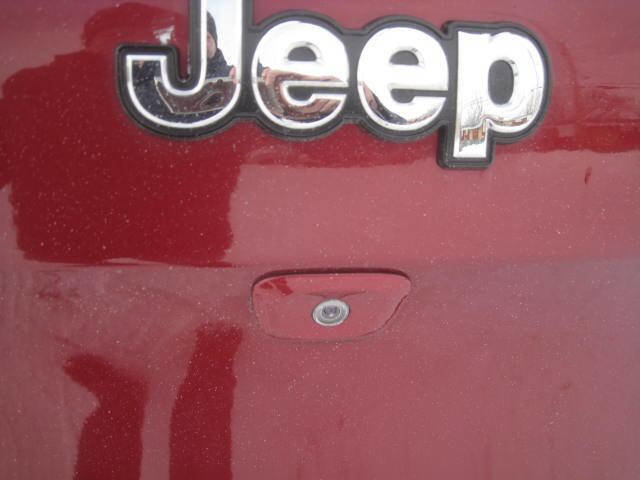 Used 2015 Jeep Cherokee Latitude w/ Cold Weather Group image 11