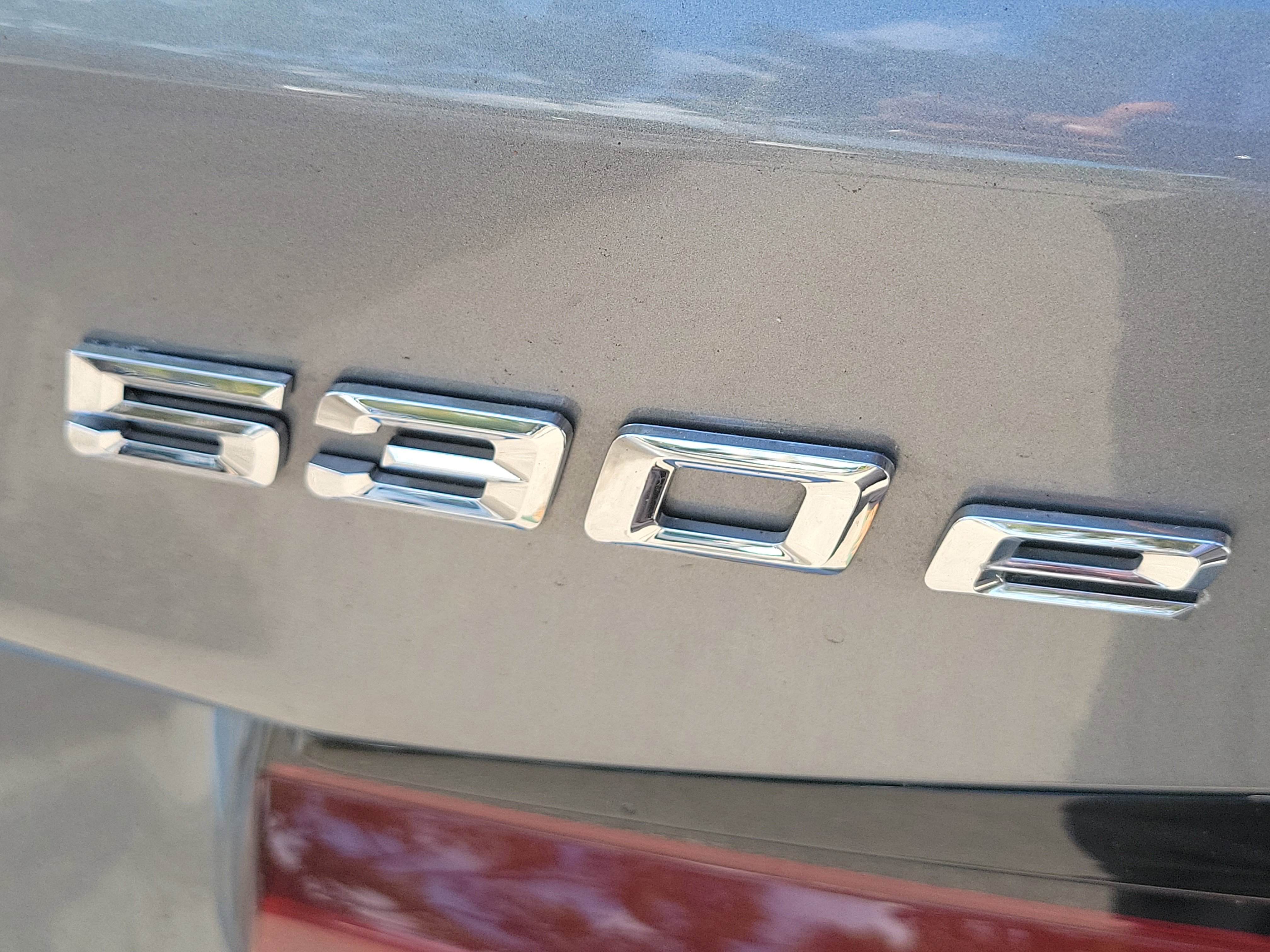 Certified 2023 BMW 530e w/ Premium Package image 5