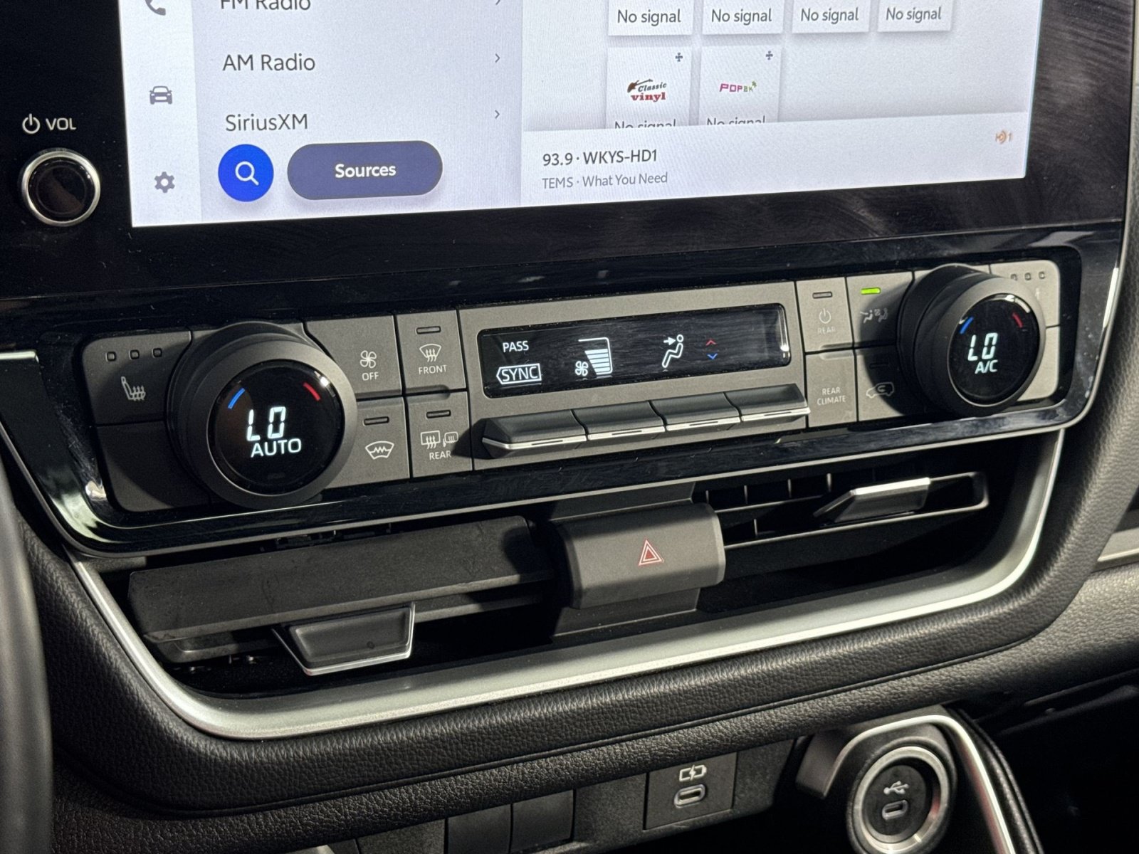 Used 2025 Toyota Grand Highlander FWD image 33