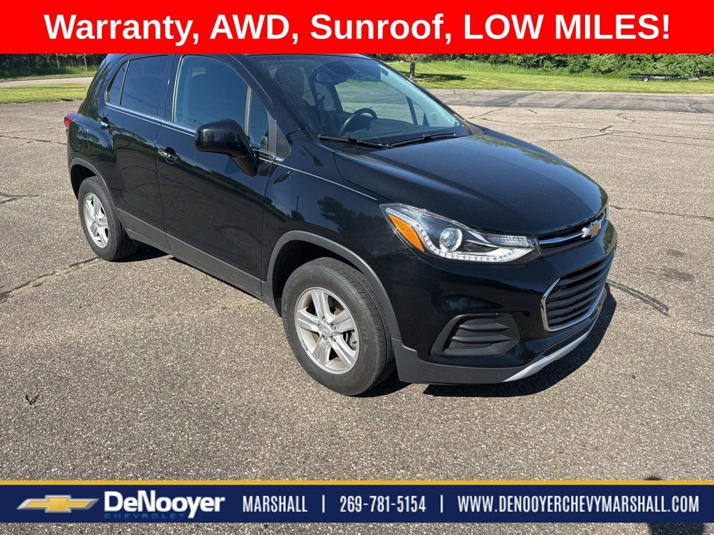 Used 2020 Chevrolet Trax LT w/ Sun & Sound Package AWD/4WD image 7