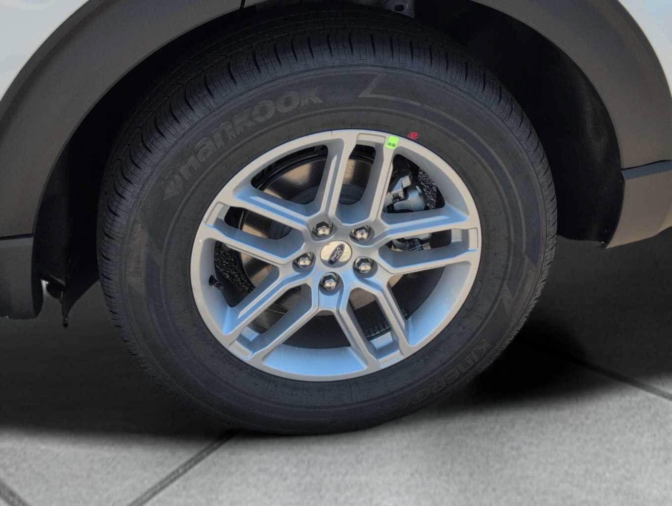 New 2026 Ford Explorer Active RWD image 12