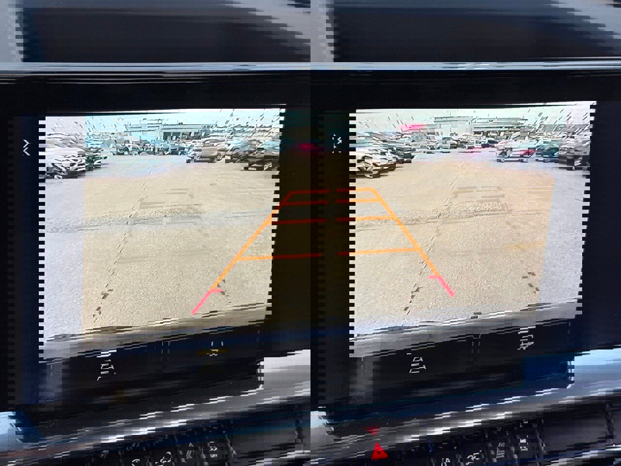 Used 2022 Chevrolet Silverado 1500 LT image 32