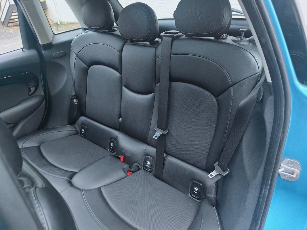 Used 2015 MINI Cooper S image 14