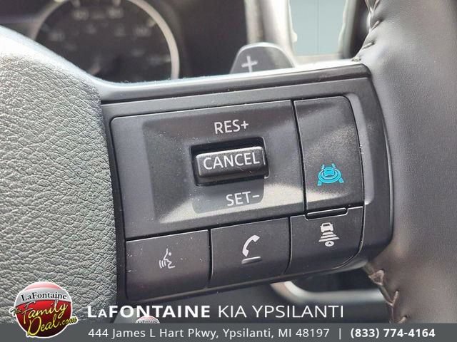 Used 2025 Nissan Rogue SV FWD image 20