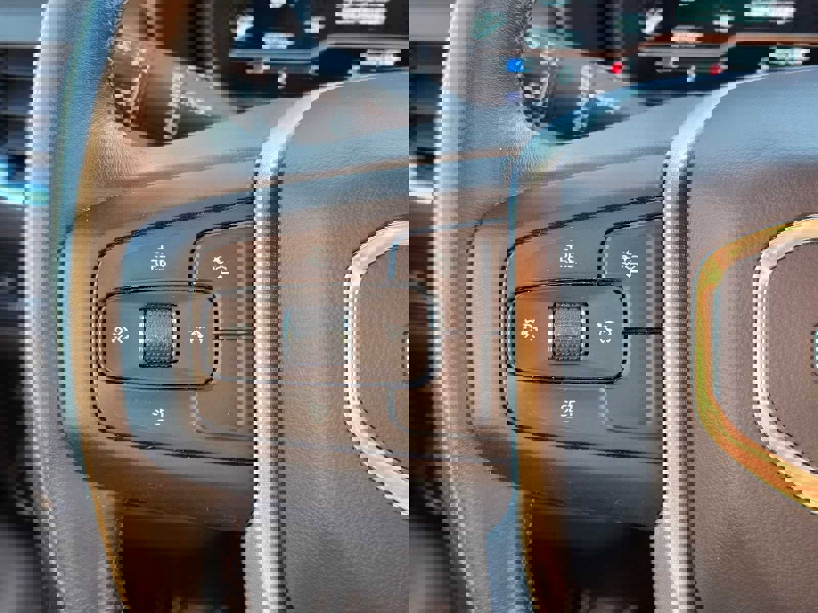 Used 2022 GMC Yukon SLE w/ Max Trailering Package image 35