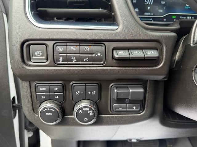 Used 2023 Chevrolet Tahoe Premier w/ Advanced Technology Package AWD/4WD image 23