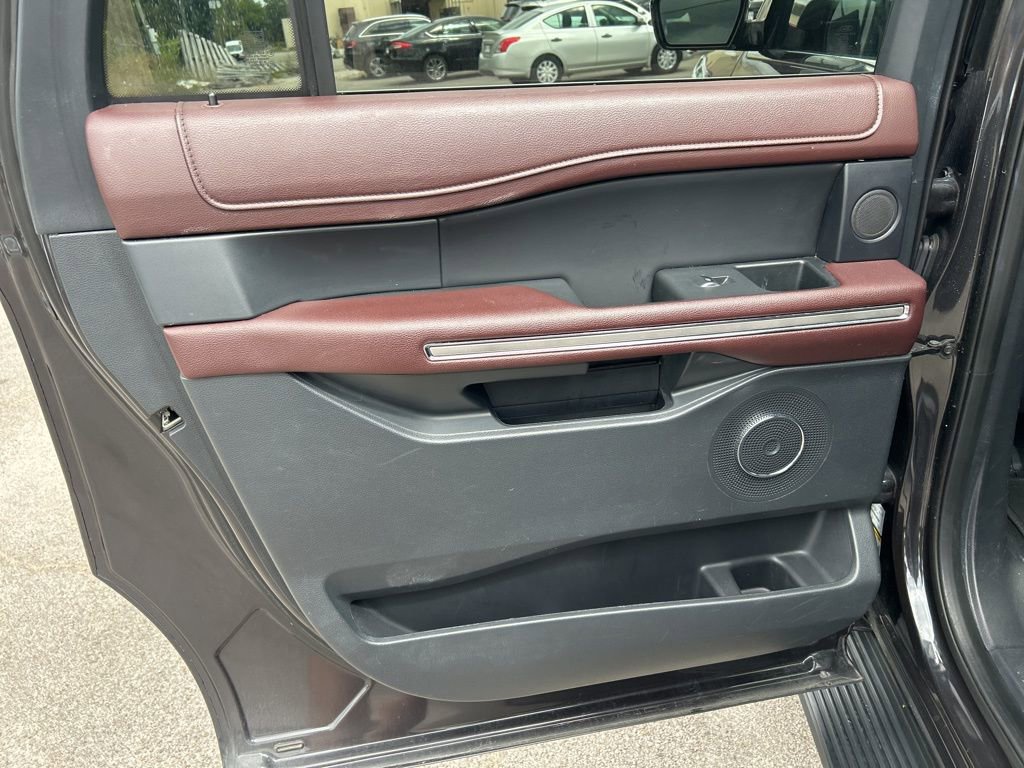 Used 2024 Ford Expedition Max Limited image 18