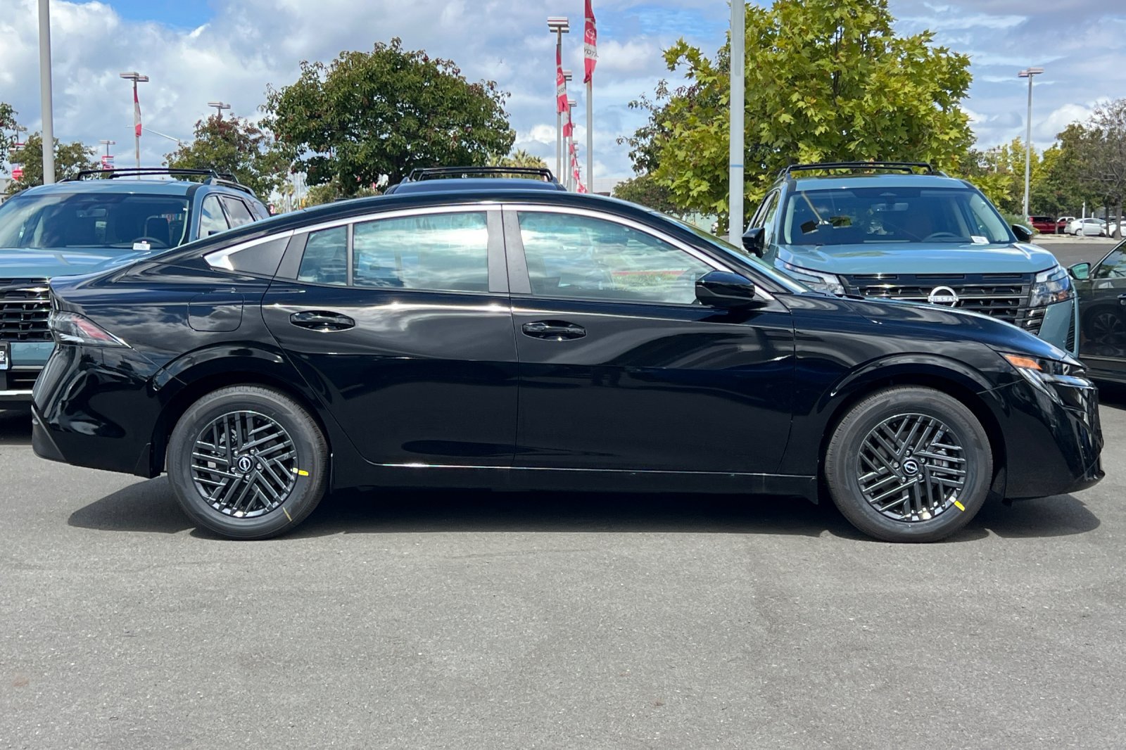 New 2027 Nissan Sentra SV w/ Floor Mat Package FWD image 3