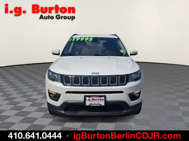 Used 2020 Jeep Compass Latitude w/ Cold Weather Group AWD/4WD image 2