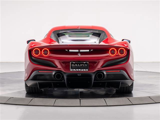 Used 2021 Ferrari F8 Tributo RWD image 4
