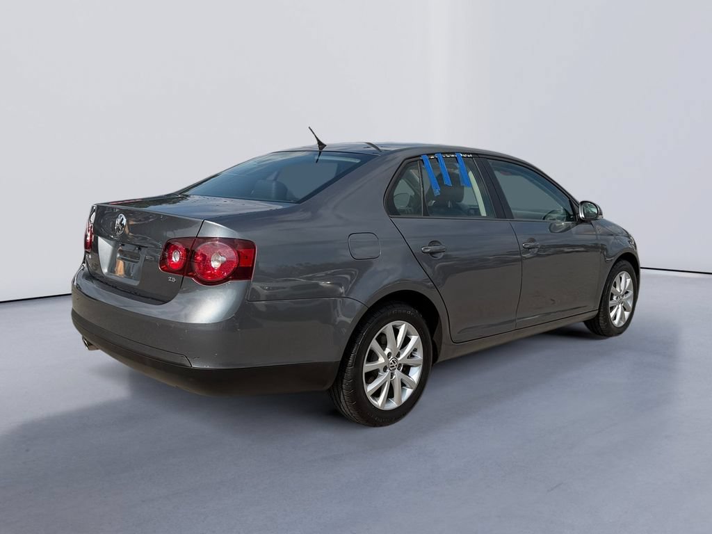 Used 2010 Volkswagen Jetta Limited Edition FWD image 3