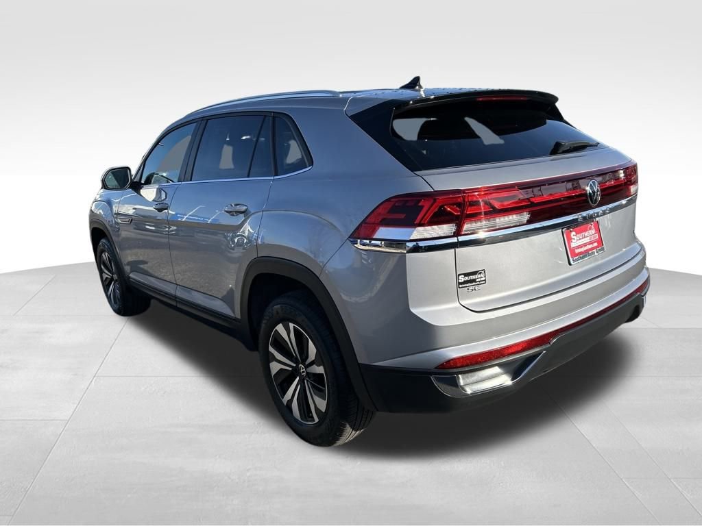 Used 2024 Volkswagen Atlas Cross Sport SE image 25