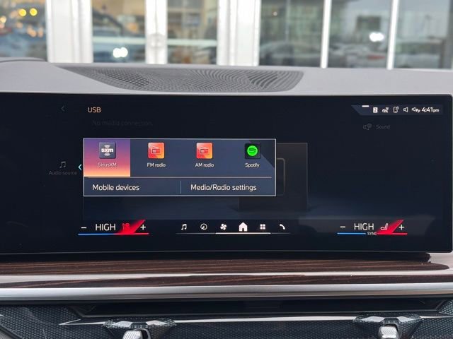 New 2026 BMW X6 xDrive40i w/ Climate Comfort Package image 35