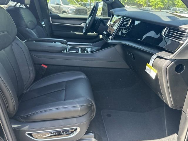 New 2026 Jeep Grand Wagoneer Summit AWD/4WD image 15