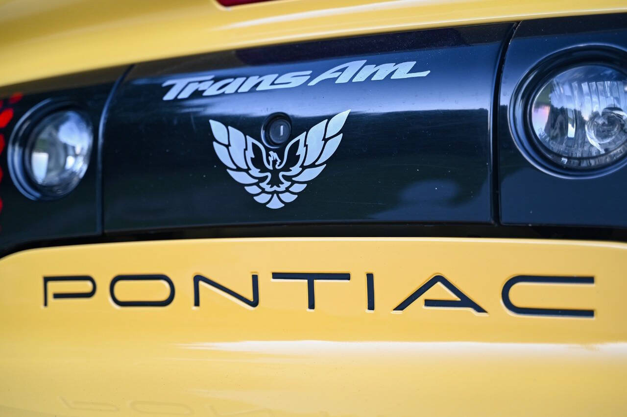 Used 2002 Pontiac Firebird Trans Am RWD image 27