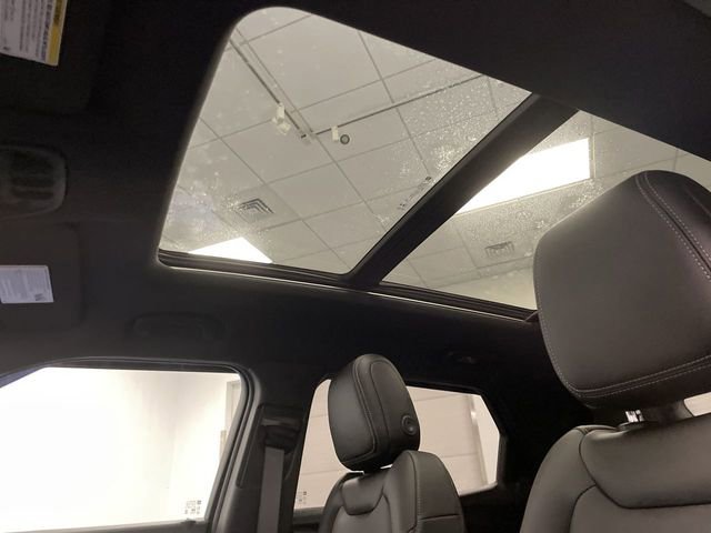 Used 2023 Chevrolet TrailBlazer ACTIV w/ Sun and Liftgate Package image 21