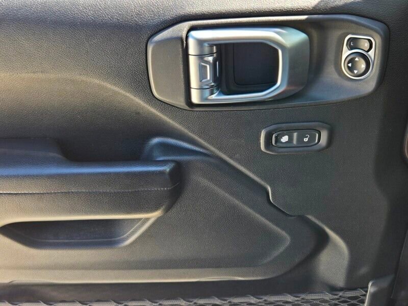 Used 2019 Jeep Wrangler Unlimited Sport S AWD/4WD image 27