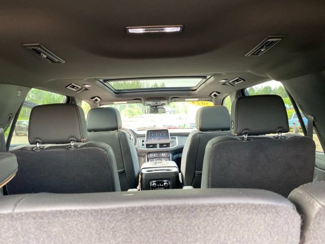Used 2024 GMC Yukon AT4 w/ Technology Package AWD/4WD image 33