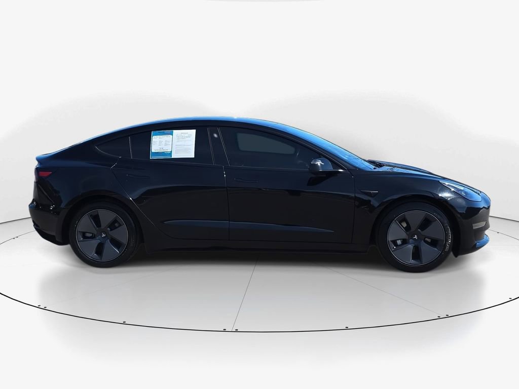 Used 2021 Tesla Model 3 Standard Range Plus image 4