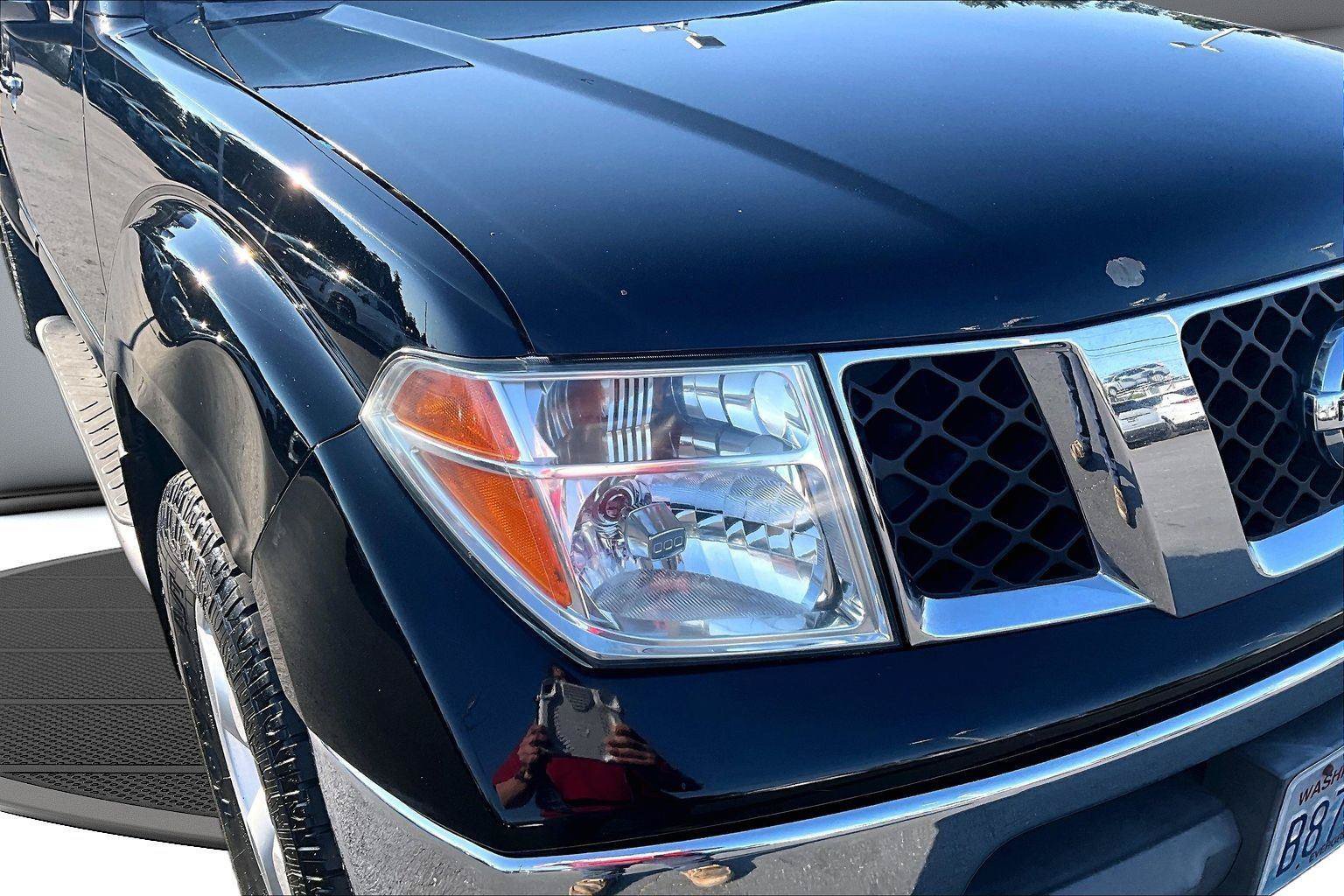 Used 2005 Nissan Frontier LE AWD/4WD image 29