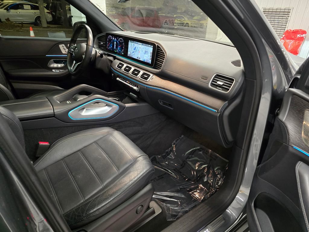 Used 2022 Mercedes-Benz GLS 450 4MATIC image 34