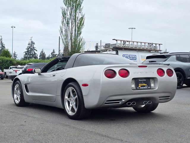 Used 2004 Chevrolet Corvette Coupe w/ Roof Package RWD image 3