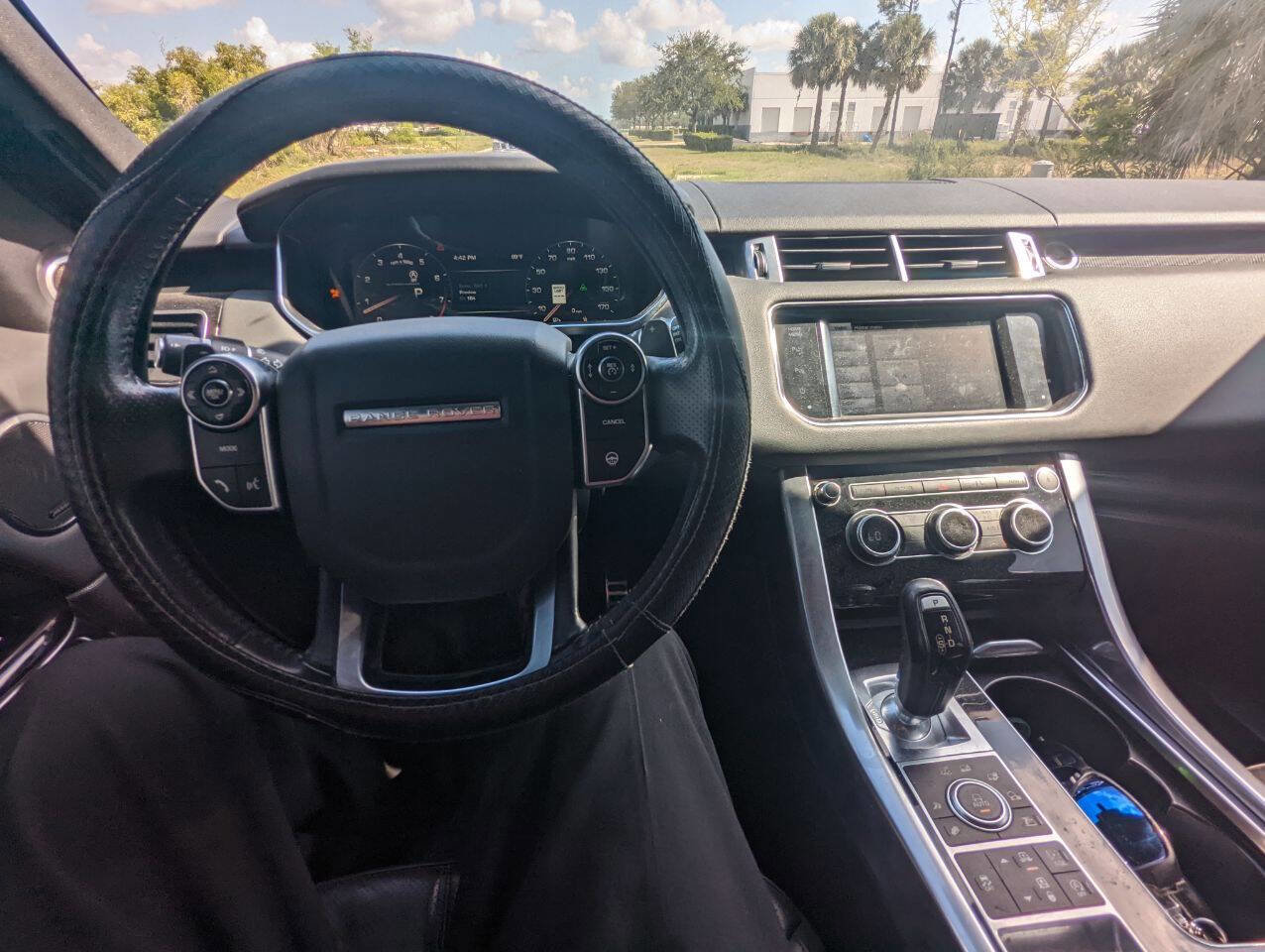 Used 2015 Land Rover Range Rover Sport Supercharged image 13