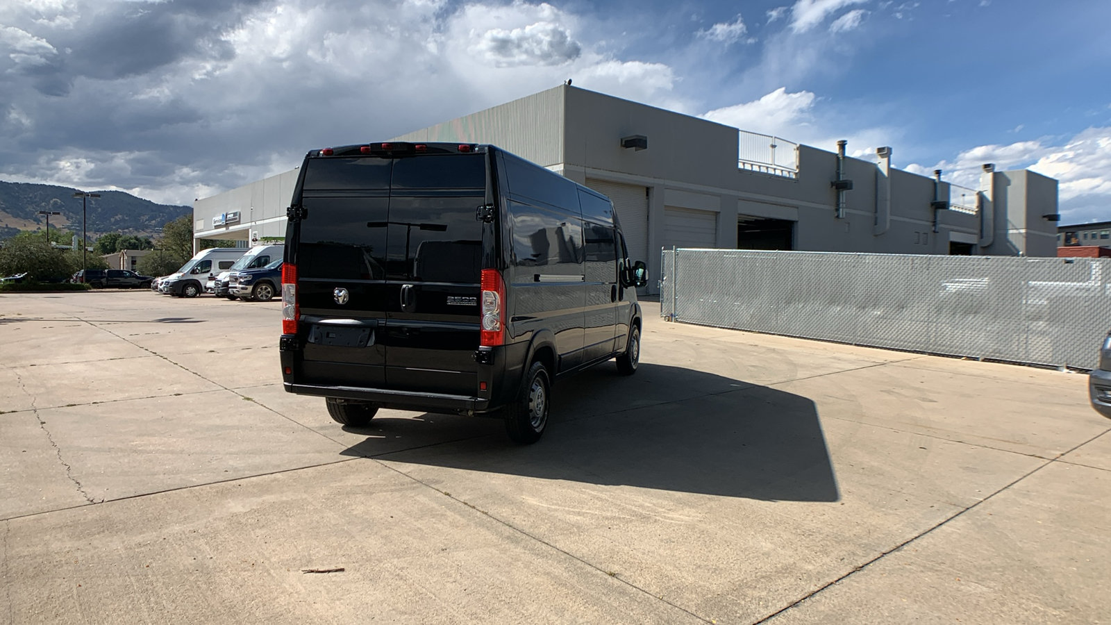 Used 2023 RAM ProMaster 2500 FWD image 5